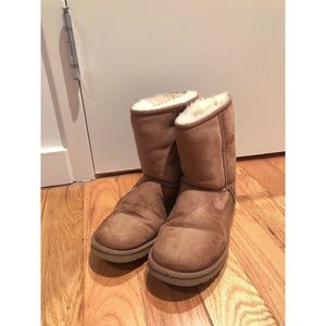 UGG classic short boot